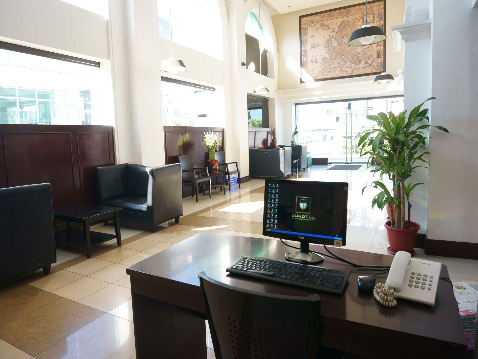 Eurotel Las Piñas المظهر الخارجي الصورة